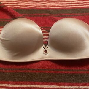 Victoria’s Secret bombshell strapless Bra